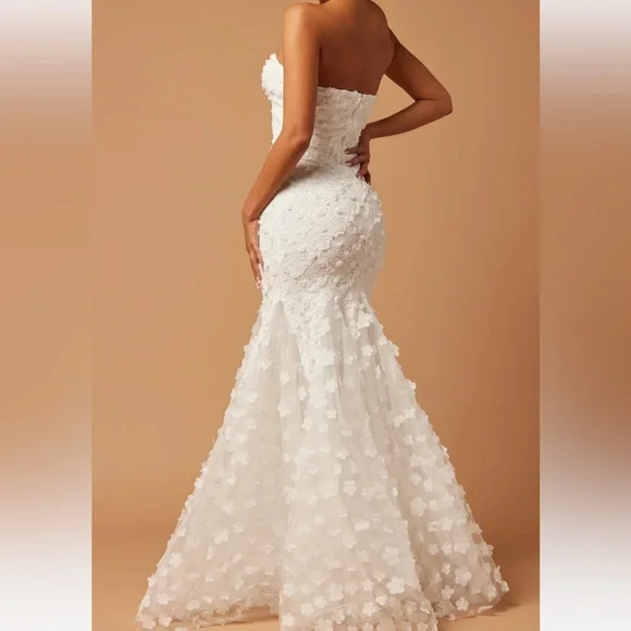 Fashion Nova Strapless White Dress - Picture 3 of 4